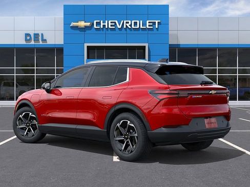 New 2026 Chevrolet Equinox EV LT FWD image 3