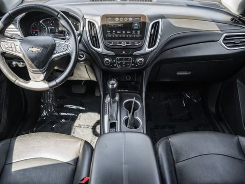 Used 2018 Chevrolet Equinox Premier FWD image 22