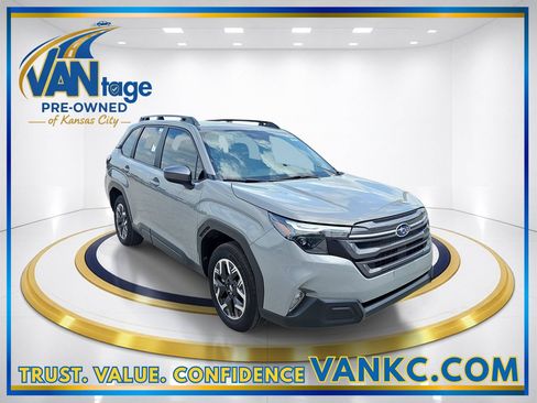 Certified 2026 Subaru Forester Premium AWD/4WD image 3