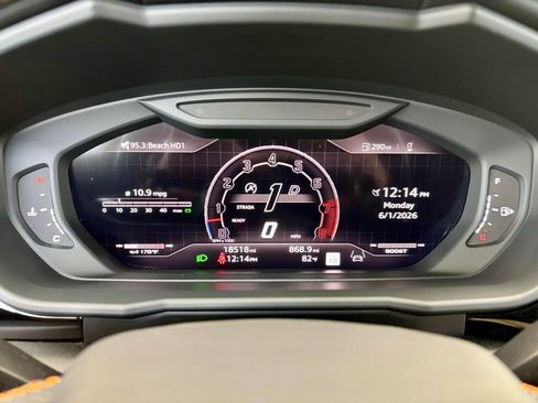 Used 2024 Lamborghini Urus S AWD/4WD image 12