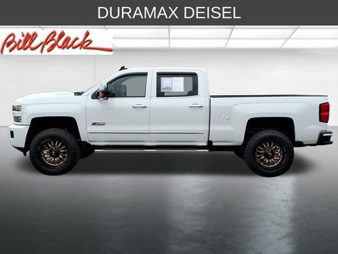 Used 2019 Chevrolet Silverado 2500 LTZ w/ Duramax Plus Package image 2