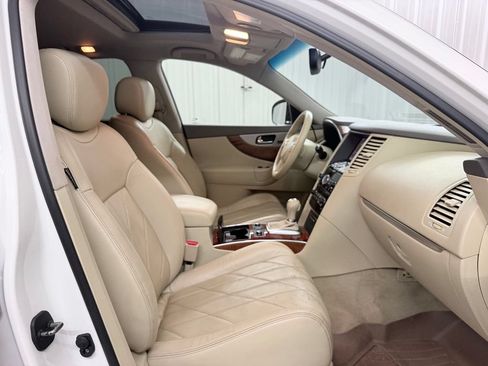 Used 2015 INFINITI QX70 2WD w/ Premium Package image 41