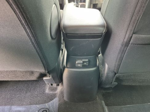 Used 2021 Nissan Kicks S FWD image 16