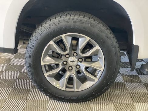 Used 2021 Chevrolet Silverado 1500 RST AWD/4WD image 38