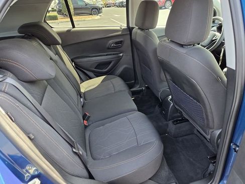 Used 2020 Chevrolet Trax LT image 19