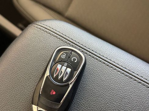 Used 2025 Buick Encore GX Preferred FWD image 23