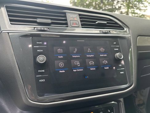 Certified 2023 Volkswagen Tiguan SE AWD/4WD image 14
