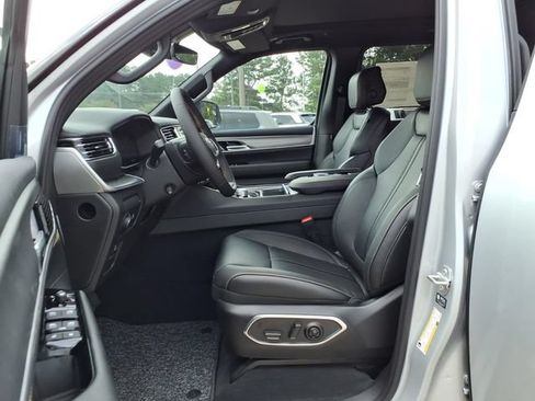New 2026 Jeep Grand Wagoneer 4WD image 14