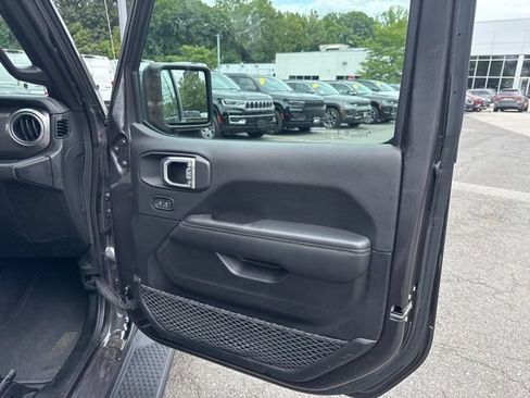 Certified 2021 Jeep Wrangler Unlimited Sahara image 36