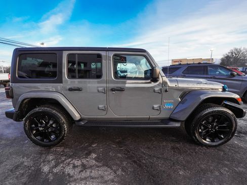 Used 2023 Jeep Wrangler Unlimited Sahara w/ Cold Weather Group image 48