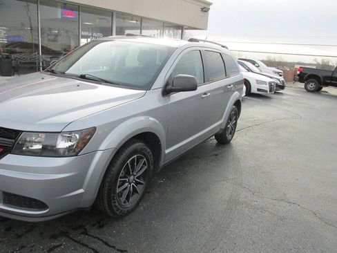Used 2017 Dodge Journey SE w/ Flexible Seating Group FWD image 34