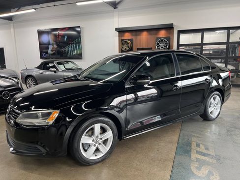 Used 2014 Volkswagen Jetta TDI FWD image 4