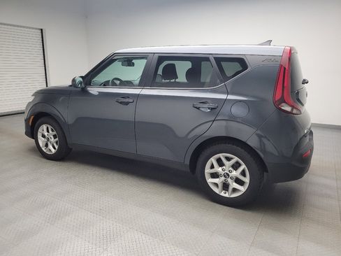 Used 2020 Kia Soul S FWD image 3
