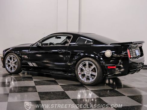 Used 2006 Ford Mustang GT Premium image 7