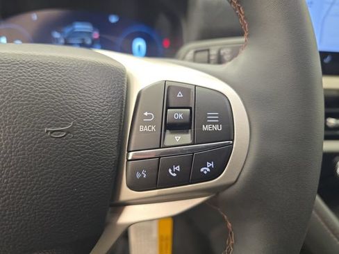 New 2026 Ford Explorer Active RWD image 38