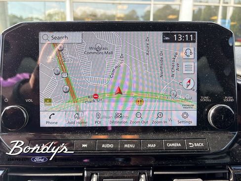 Used 2024 Nissan Pathfinder SL w/ SL Premium Package image 11