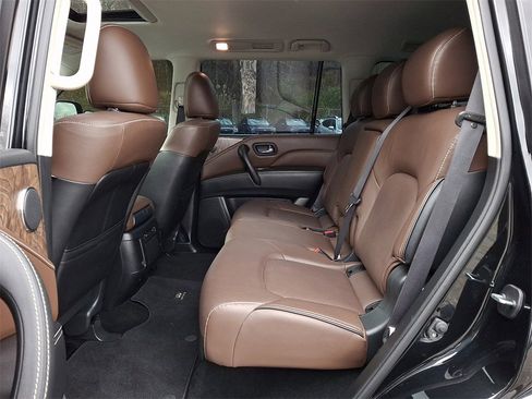 Used 2023 INFINITI QX80 Premium Select w/ Cargo Package image 10