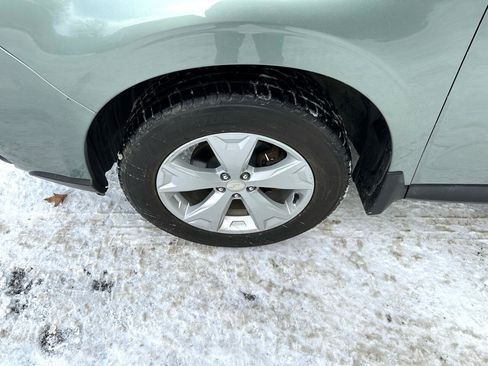 Used 2016 Subaru Forester 2.5i w/ Alloy Wheel Package image 12