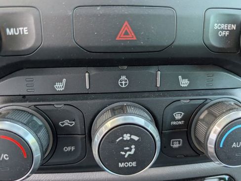Used 2023 RAM 1500 Big Horn AWD/4WD image 5