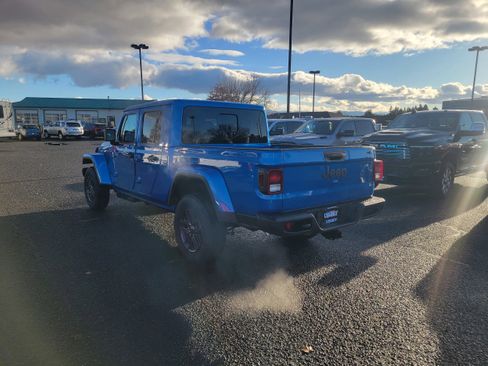 New 2026 Jeep Gladiator Sport image 11