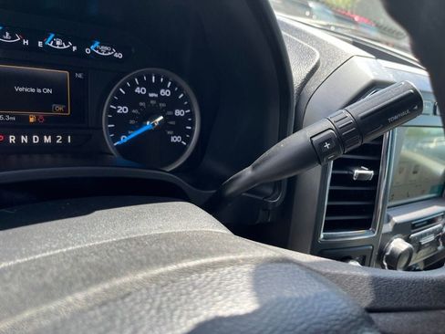 Used 2017 Ford F350 XLT w/ XLT Premium Package AWD/4WD image 28