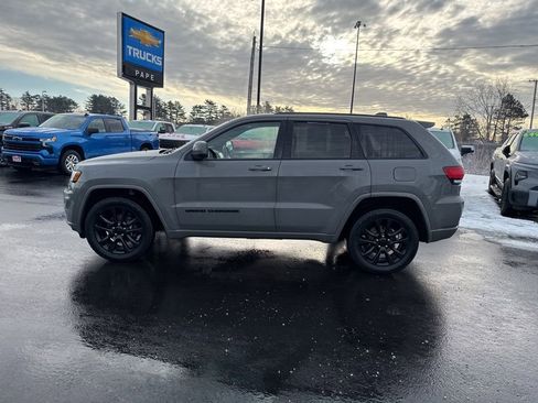 Used 2020 Jeep Grand Cherokee Altitude image 8
