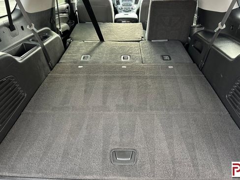 Used 2019 Chevrolet Suburban LT image 20