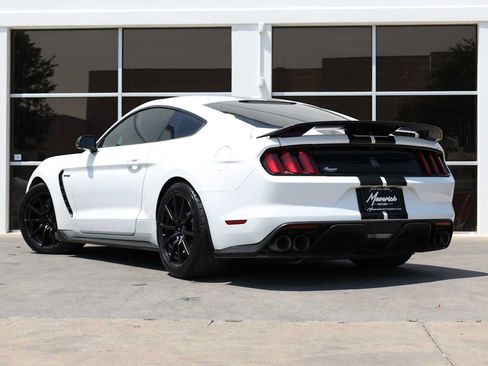 Used 2019 Ford Mustang Shelby GT350 w/ Technology Package RWD image 10