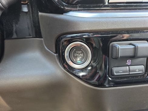 Used 2024 GMC Sierra 2500 SLT w/ SLT Premium Package AWD/4WD image 24