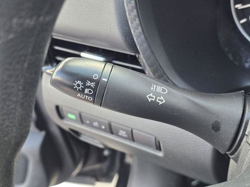 Used 2024 Nissan Sentra SV FWD image 13