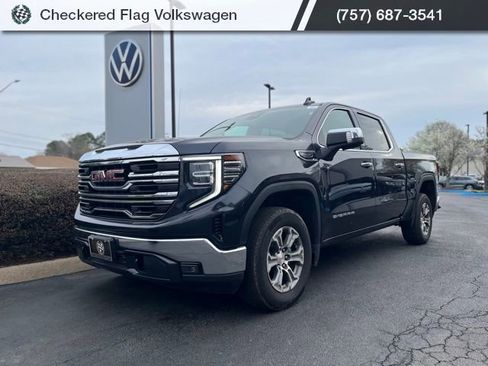 Used 2025 GMC Sierra 1500 SLT image 1