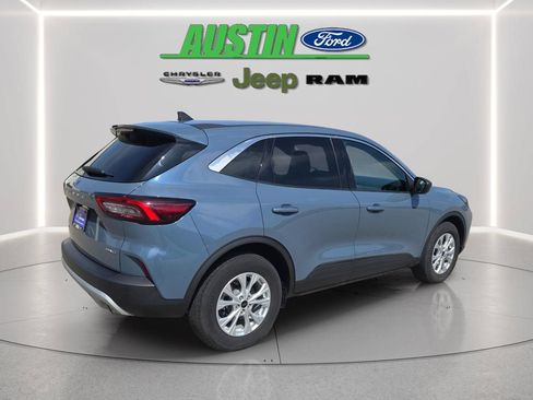 Certified 2023 Ford Escape Active AWD/4WD image 5