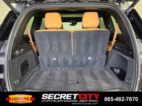 Used 2023 Jeep Grand Cherokee L Summit AWD/4WD image 32