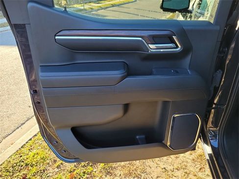 Used 2024 GMC Sierra 1500 SLT image 29