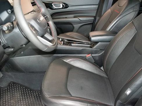 Used 2023 Jeep Compass Trailhawk AWD/4WD image 18