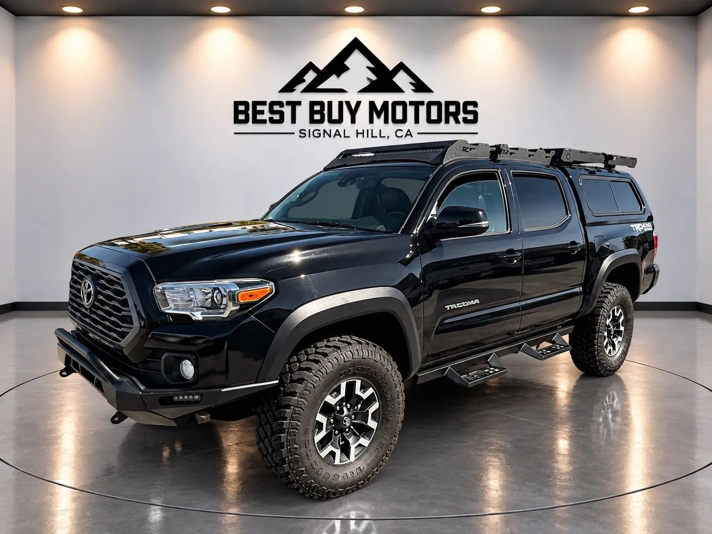 Used 2022 Toyota Tacoma TRD Off-Road AWD/4WD image 3