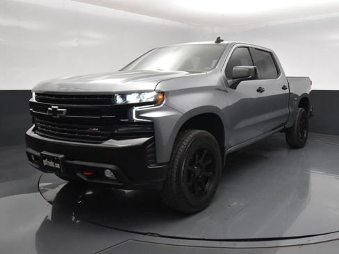 Used 2021 Chevrolet Silverado 1500 LT Trail Boss w/ Bed Protection Package AWD/4WD image 2