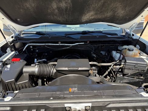 Used 2021 Chevrolet Silverado 2500 Custom w/ Custom Value Package AWD/4WD image 13