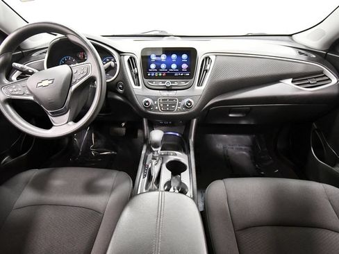 Used 2024 Chevrolet Malibu LT FWD image 3