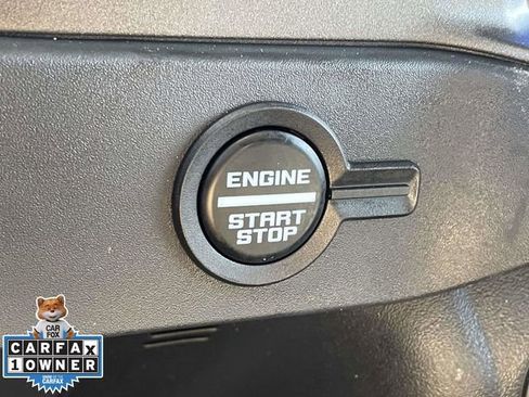 Certified 2025 Ford Bronco Badlands AWD/4WD image 21