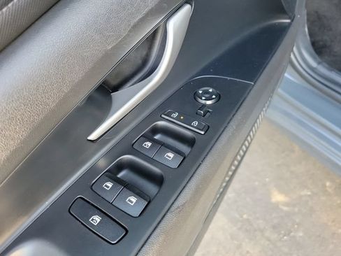 Used 2024 Hyundai Elantra Limited FWD image 13