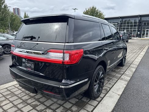 Used 2021 Lincoln Navigator Reserve AWD/4WD image 6