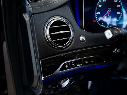 Used 2019 Mercedes-Benz S 560 4MATIC Sedan image 28