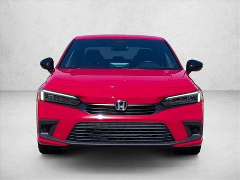 Used 2022 Honda Civic Sport image 2