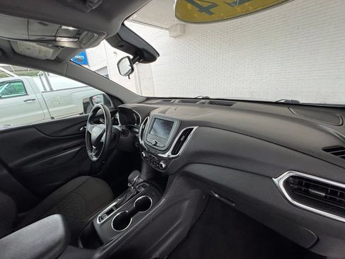 Used 2024 Chevrolet Equinox LT AWD/4WD image 16