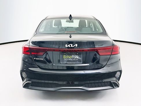 Used 2024 Kia Forte LXS image 7