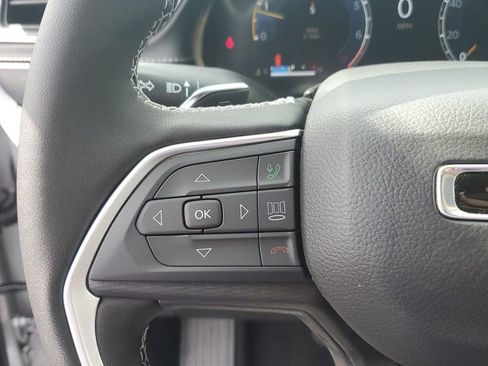 New 2025 Jeep Grand Cherokee L Altitude image 30