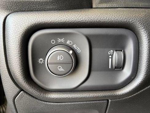New 2026 RAM 1500 Express AWD/4WD image 28