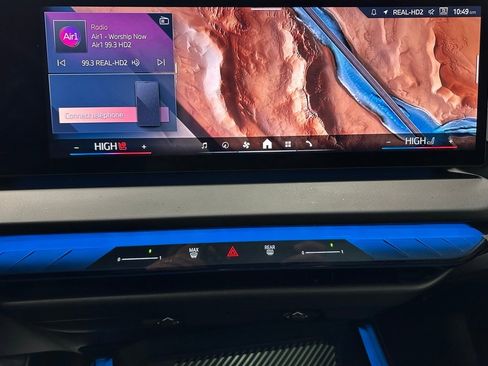 Used 2025 BMW X3 xDrive30i w/ M Sport Package image 26