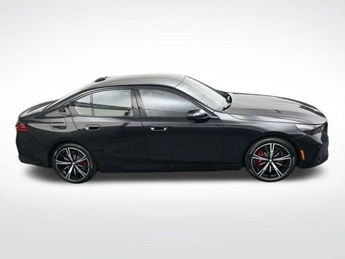 New 2026 BMW 550e xDrive w/ Executive Package AWD/4WD image 25